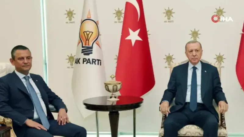 Cumhurbaşkanı Erdoğan, CHP Genel Başkanı Özel’i kabul etti