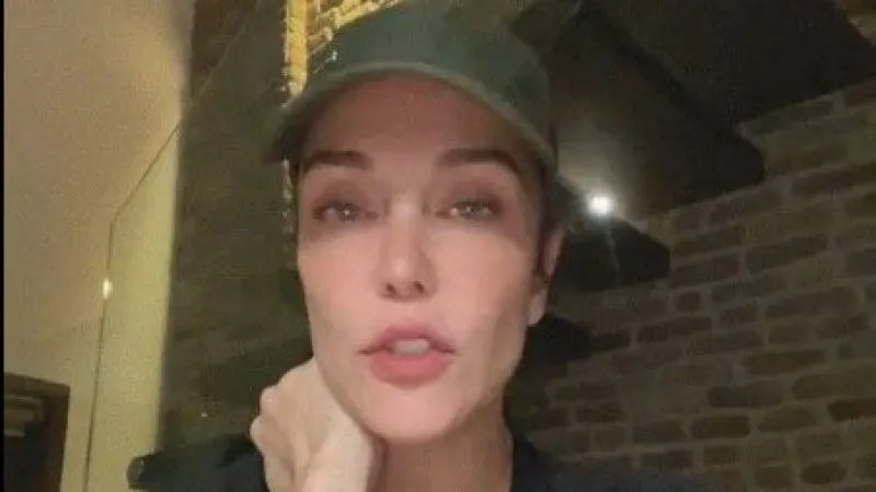 Eski manken Deniz Akkaya’nın kızını devlet korumasına gönderdi