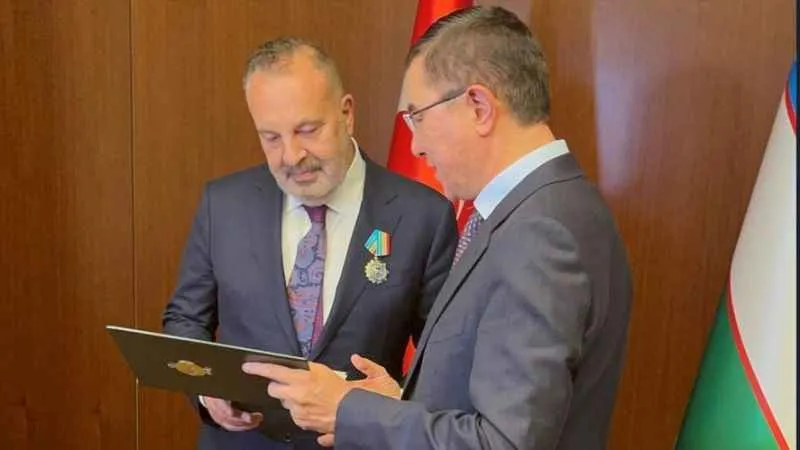Cemil Kazancı Özbekistan Cumhurbaşkanı Tarafından “Dostluk Nişanı” ile ödüllendirildi