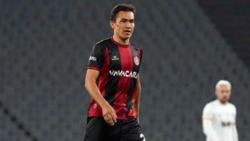 Fatih Karagümrük Özbek oyuncu Khukurov ile yolları ayırdı