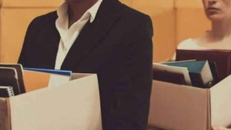 11 bin kişi işten çıkarılıyor