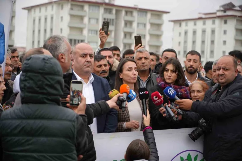 Hatimoğulları: Selahattin Demirtaş serbest bırakılmalı