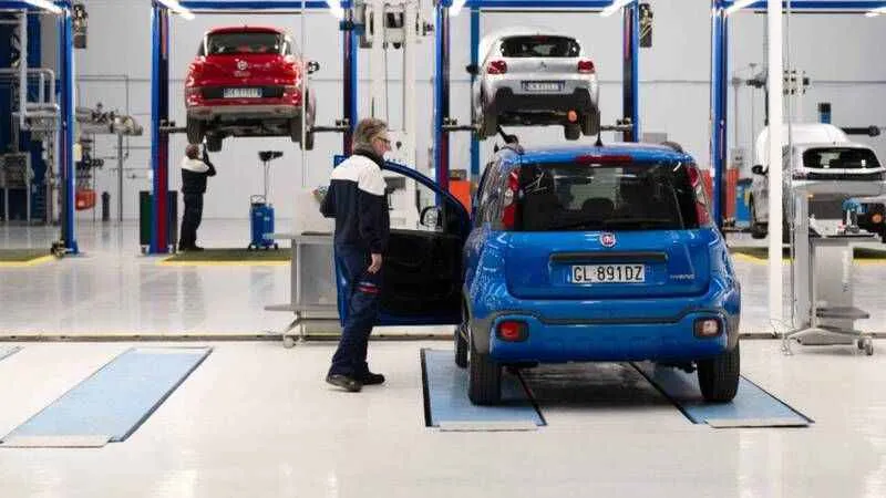 Stellantis sürdürülebilir ulaşım teknolojisi şirketi olma yolunda hızla ilerliyor