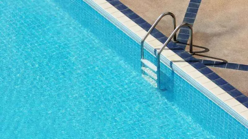 Enfeksiyonlar deniz ve havuz keyfinizi kaçırmasın