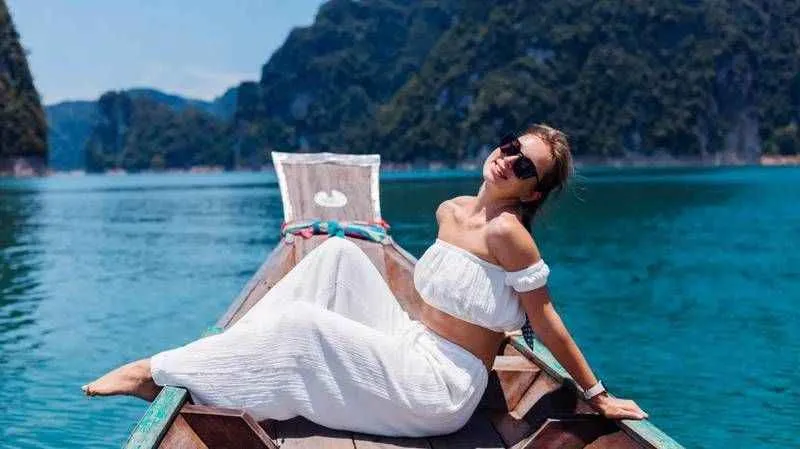 Hazırlaması sadece 10 dakika lezzeti unutulmaz! Enfes kremalı mantarlı tavuk tarifi ve malzemeleri...