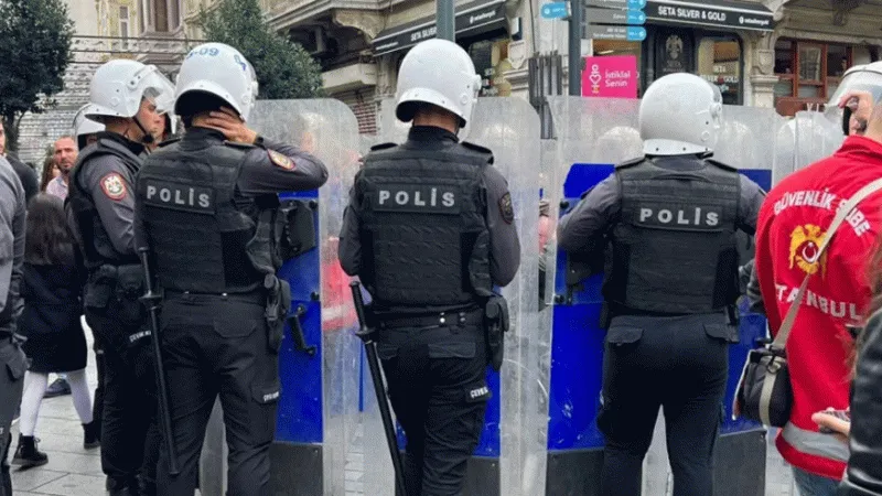 Taksim’deki izinsiz yürüyüşe 59 gözaltı