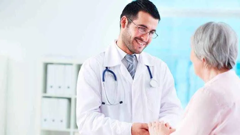 Tüm doktorlara ve sağlık çalışanlarına Sigortam.net’ten kaskoda yüzde 15’e varan indirim 