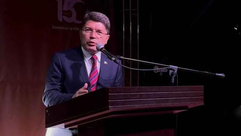 Bakanı Tunç:"Başkanvekilimiz Sayın Bekir Bozdağ’a yönelik çirkin hareket asla kabul edilemez."