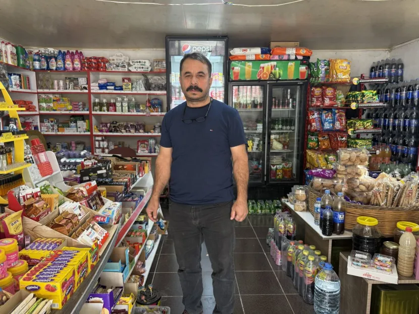 Veresiye defterini satın alan hayırsever, borçları ödeyip defteri yaktı