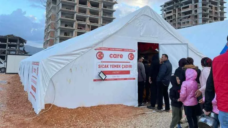Çare Derneği 133. günde de depremzedelerle