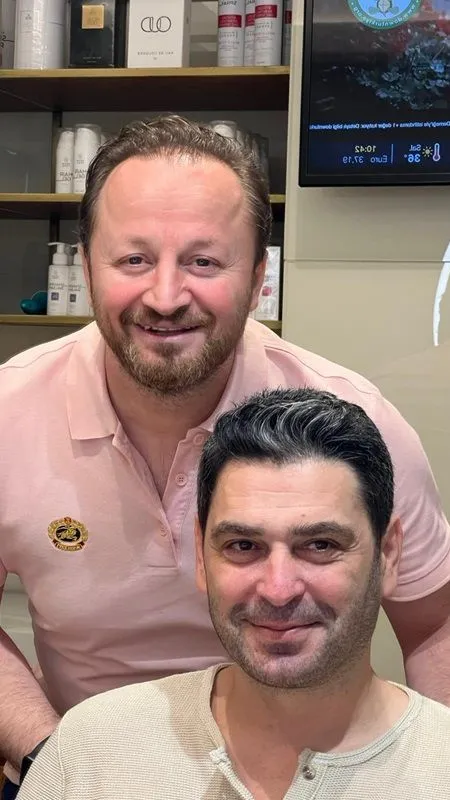 Ünlü oyuncu Ozan Akbaba, Yeni dizisi Uzak Şehir İçin Yeni imajla Hayranlarının Karşısına Çıktı.