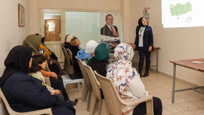 Yeşilay Yalova şubesinden, bağımlılıkla mücadele seminerleri