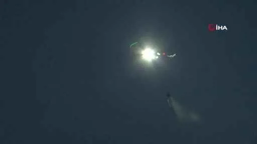 Yangına müdahale eden helikopter düştü