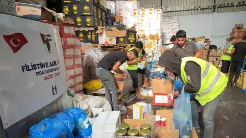 Yetim Vakfı’ndan Gazze’ye insanlık köprüsü