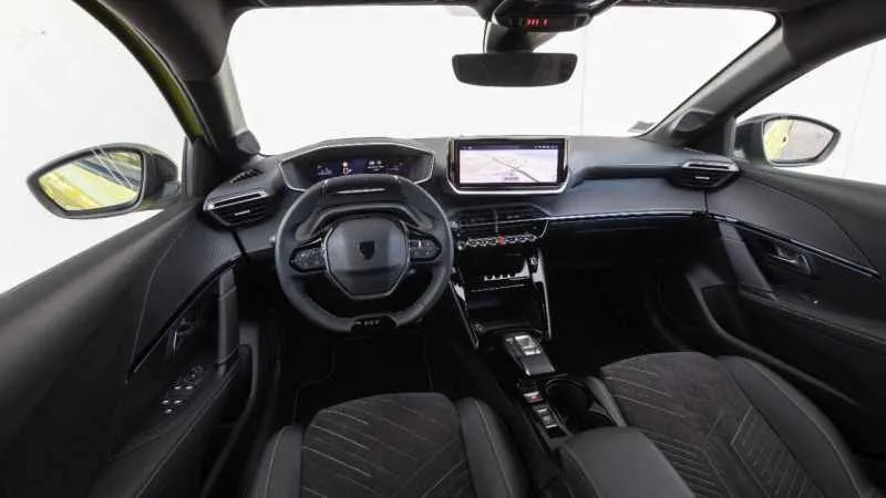 Elektrikli PEUGEOT 208 Türkiye’de yollara çıktı