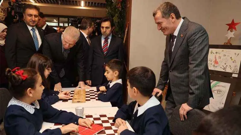 Zeytinburnu’nda karne coşkusuna Vali Gül de ortak oldu