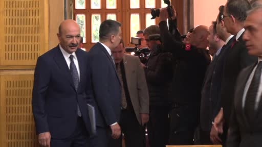 MHP Lideri Bahçeli'nin grup toplantısında taktığı rozet ve yüzük dikkat çekti